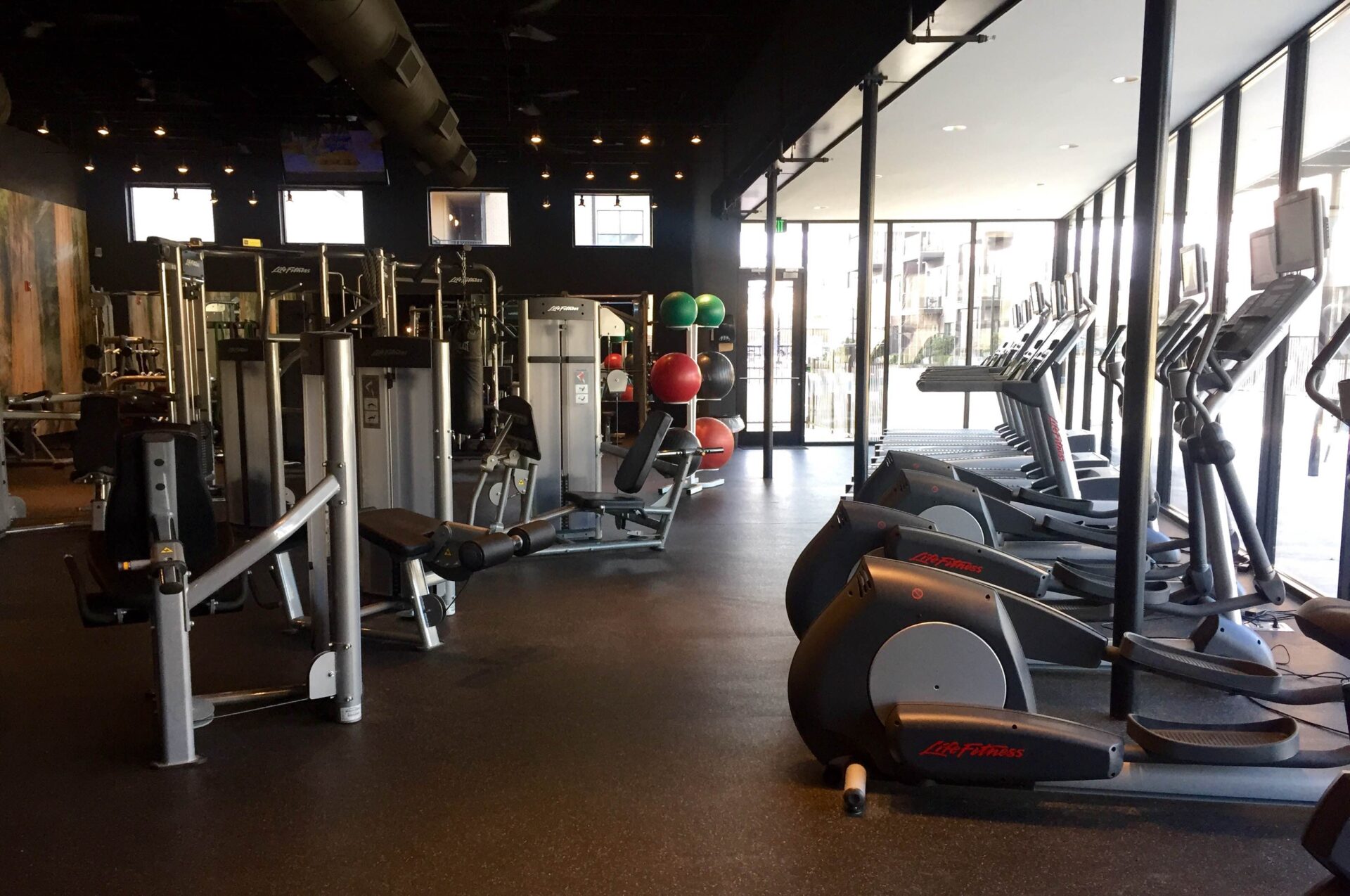 Hub Gym Sees Rise in Nonresident Use of Gym, Facilities