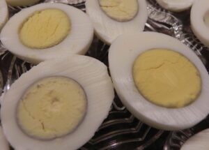 Overdone hardboiled eggs