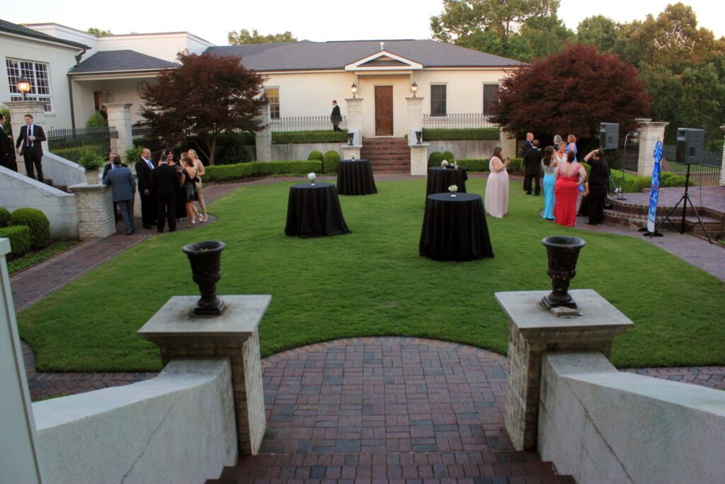 The guests enjoyed the outdoors at Colonel's Quarters.