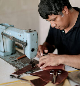 Willan creates a leather shoe in Peru. (Photo courtesy Nisolo.com)
