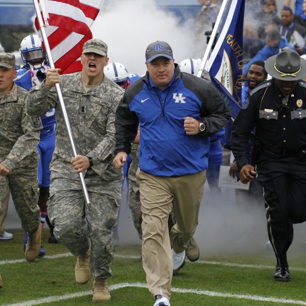 Twitter profile picture @UKCoachStoops
