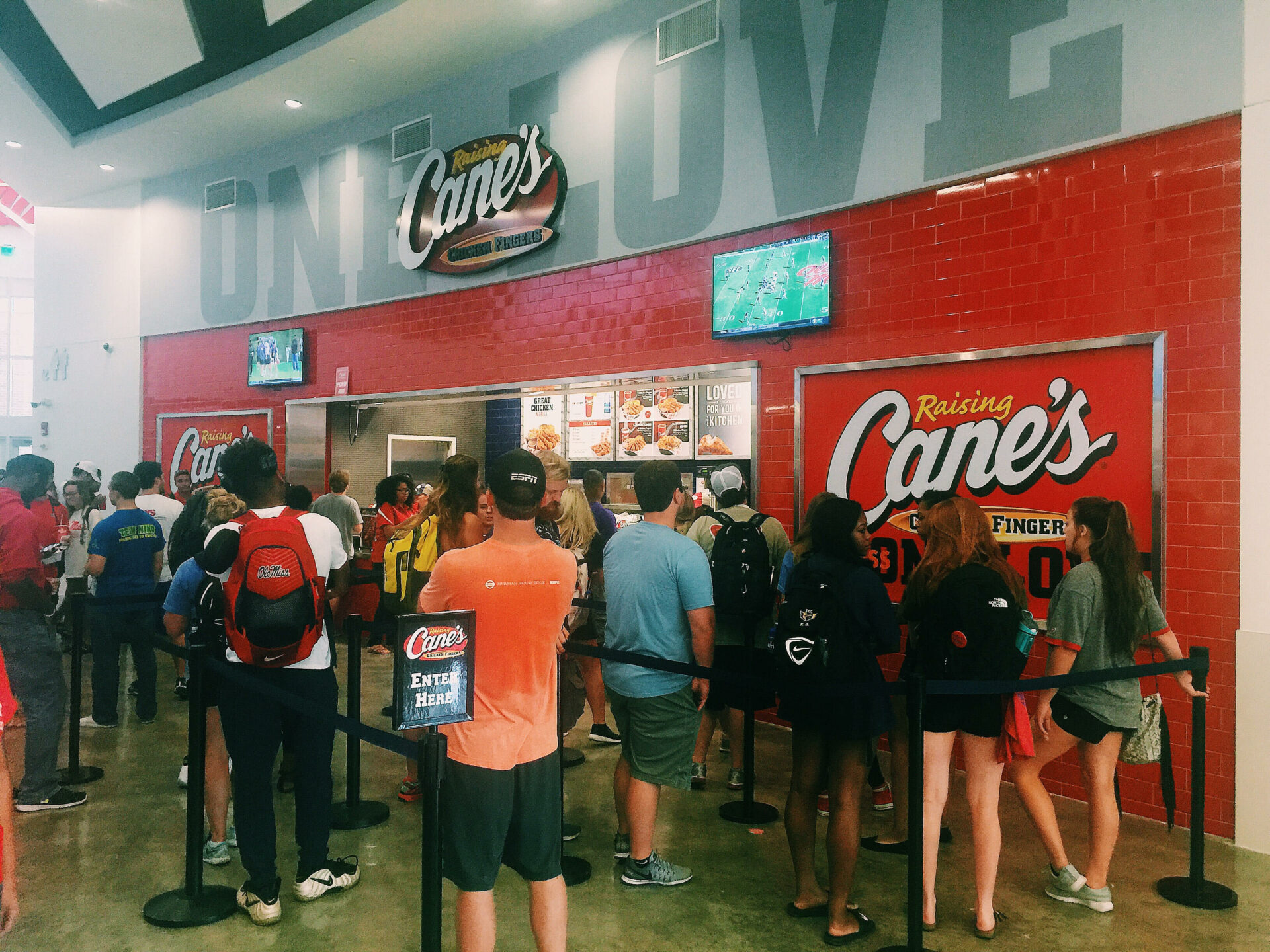 Top 5 Places To Dine On Ole Miss' Campus