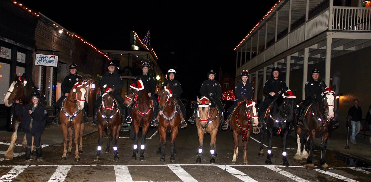 horses-oxford-mounted-patrol-christmas