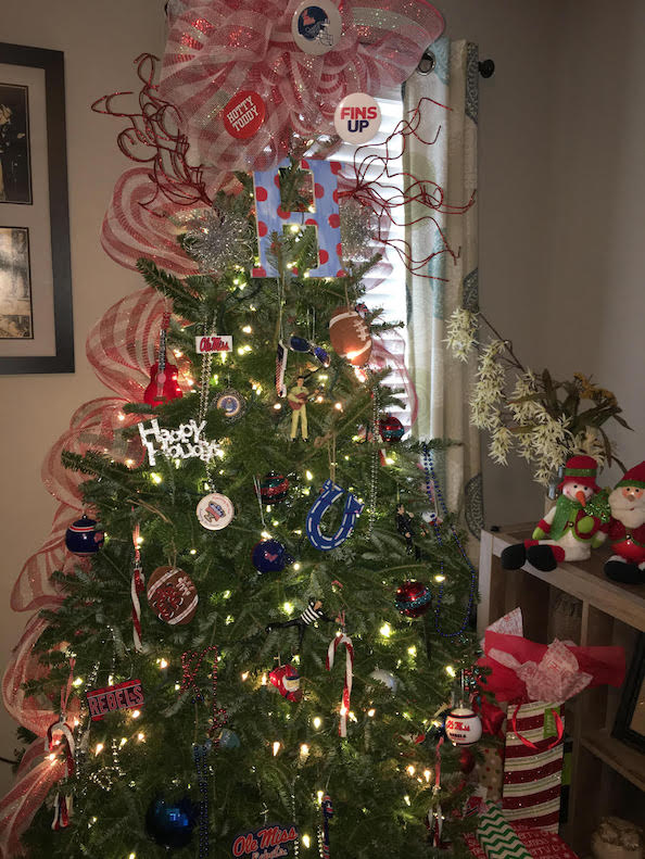 Ole-Miss-Christmas-Tree