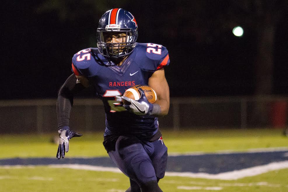 South Alabama commit Tywun Walters rushed for 92 yards and two touchdowns against TVCC to eclipse 1,000 yards on the season. Photo by JUCO WEEKLY. 