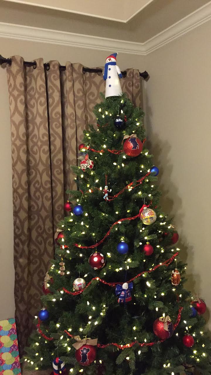 Ole-Miss-Christmas-Tree