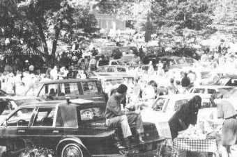 Old school tailgating in the Grove