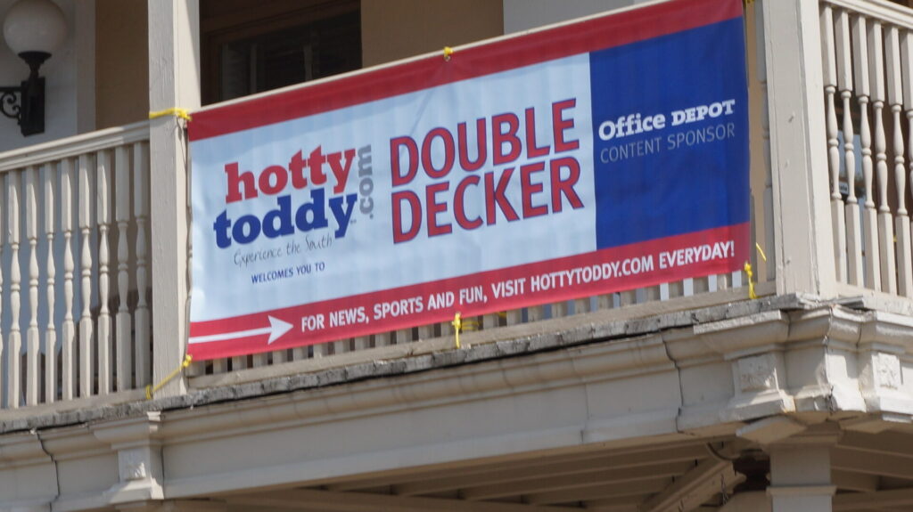 HottyToddy/Office Depot welcome banners.