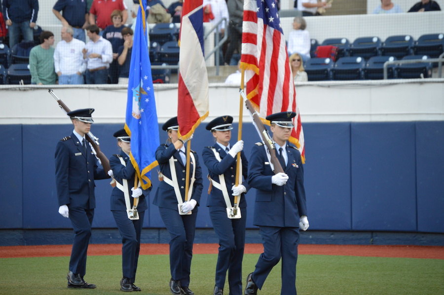 Ole Miss army ROTC presenting the flags 