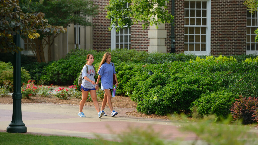 First day of classes, 2nd summer session.  Photo by Kevin Bain/Ole Miss Communications