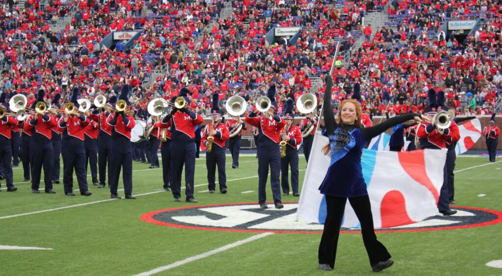 Colorguards did a great job of twirling with clean catches. 