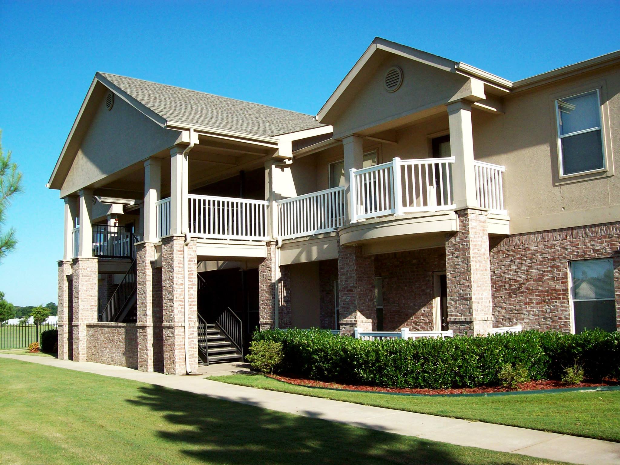 Top Stories of 2017 Manager Of The Links Trashes Apartment, Video Goes