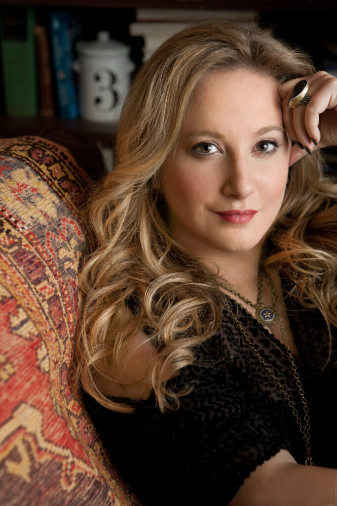 Leigh Bardugo to Feature Latest Novel "King of Scars" in Oxford