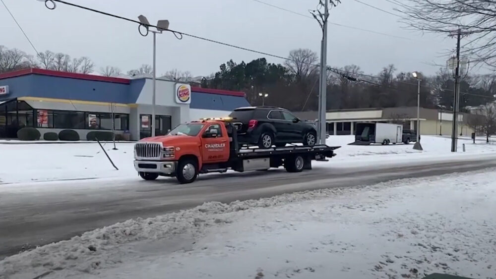 Car Towed on University Avenue