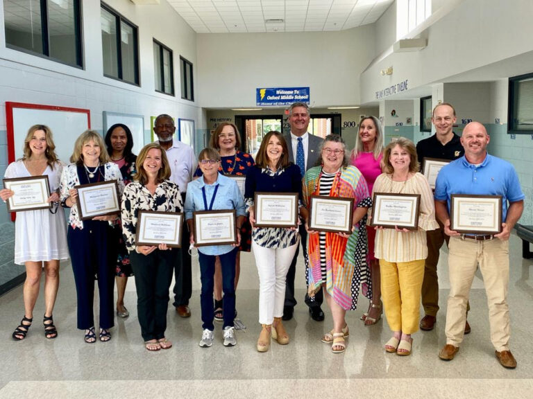 Oxford School District Recognizes Retiring Employees