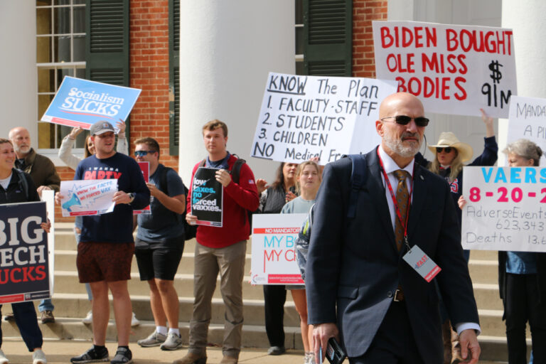 Protest Emerges on UM Campus in Response to Vaccine Mandate