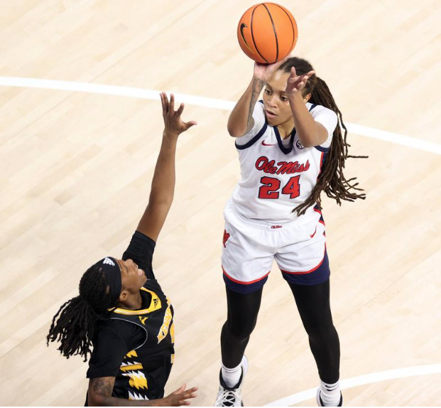Ole Miss Women's Basketball Defeats Dayton in Bahamas 
