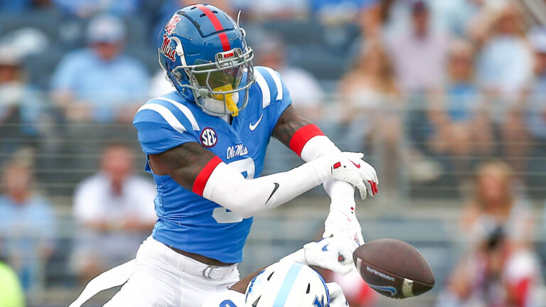 Ole Miss Rebels defensive back Trey Amos (9) breaks up a pass against Kentucky